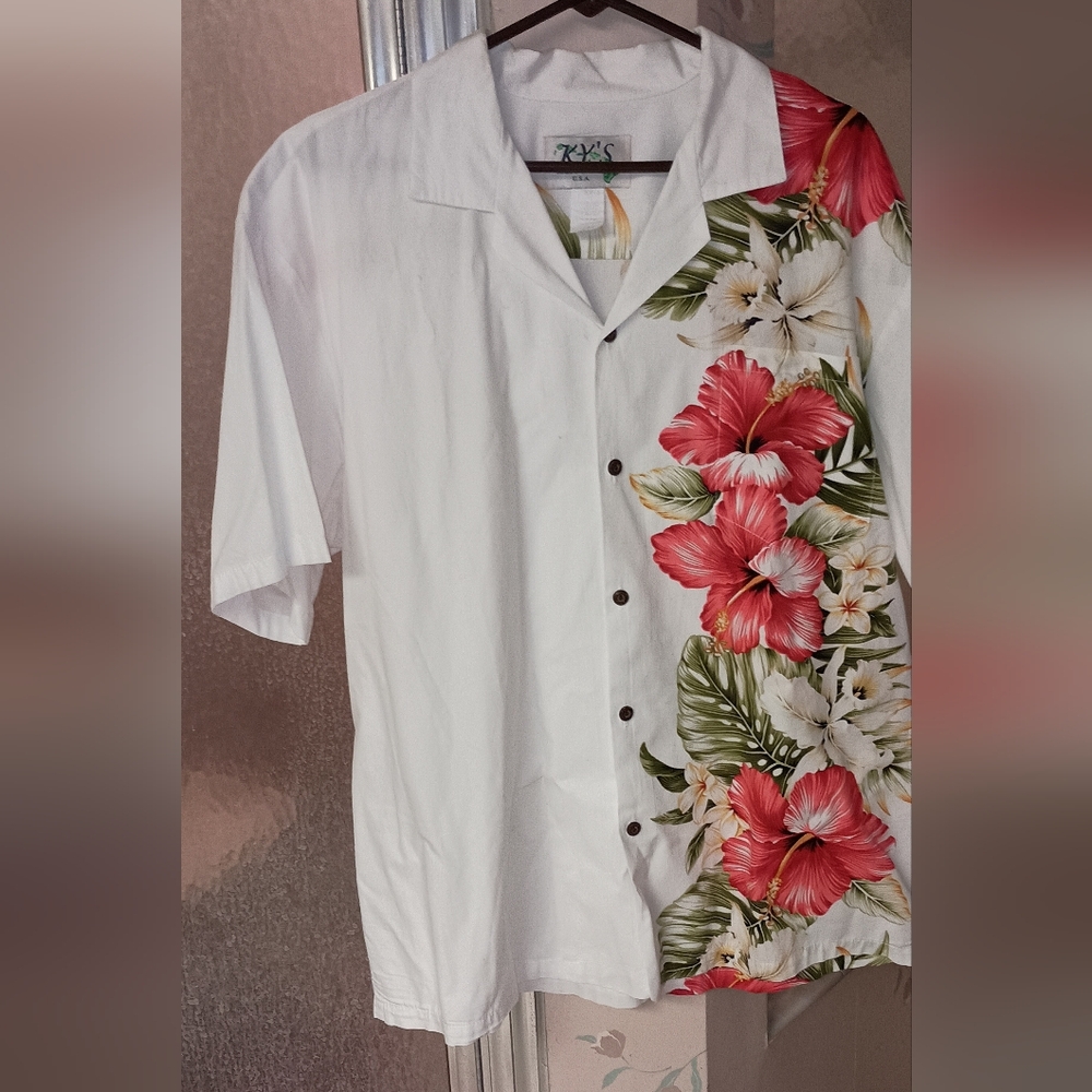 KY's Made In Hawaii XL White Cotton Red Hibiscus Shirt Hawaiian